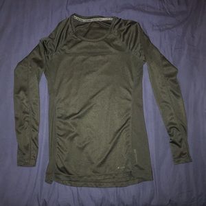 Head long sleeve workout shirt